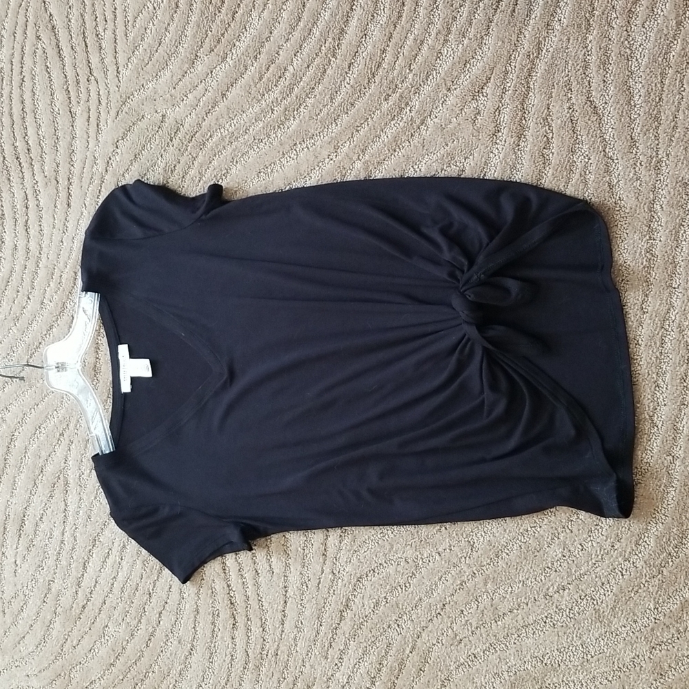 White House Black Market black tie in the front v neck t shirt size xs